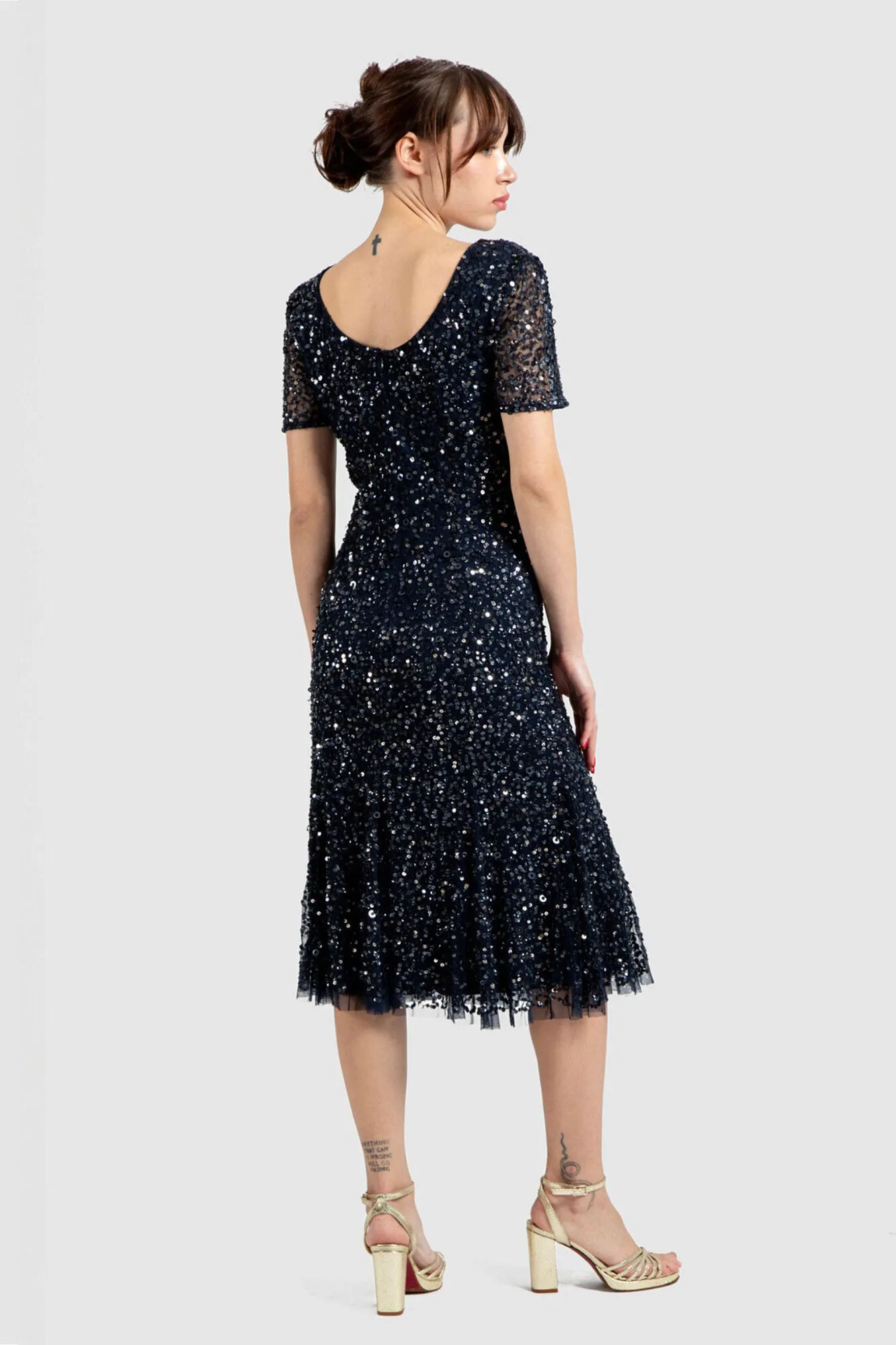 Cuplé Vestido midi volante lentejuelas