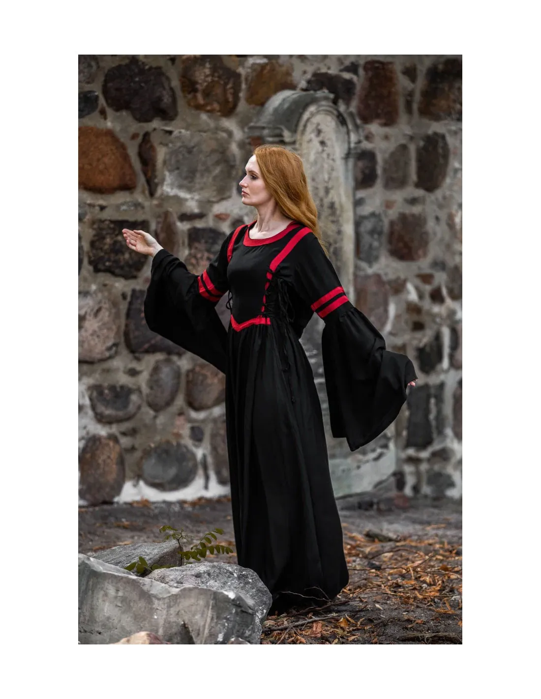 Vestido medieval Isolde, con capucha