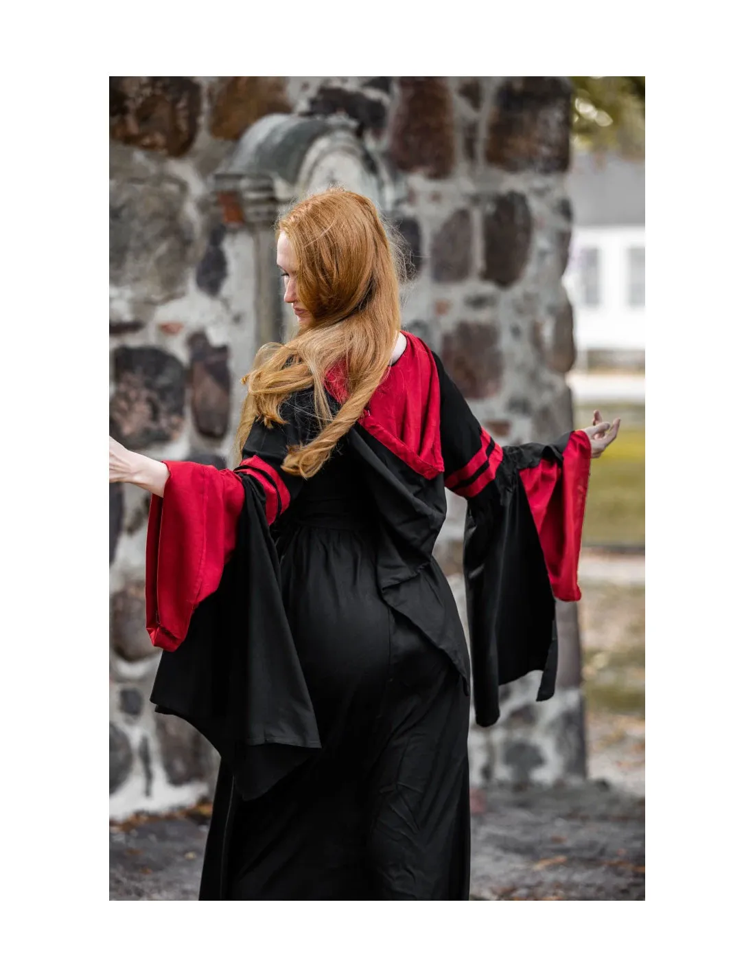 Vestido medieval Isolde, con capucha